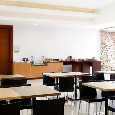 Amaris Hotel Muara Bungo - Jambi Exterior photo