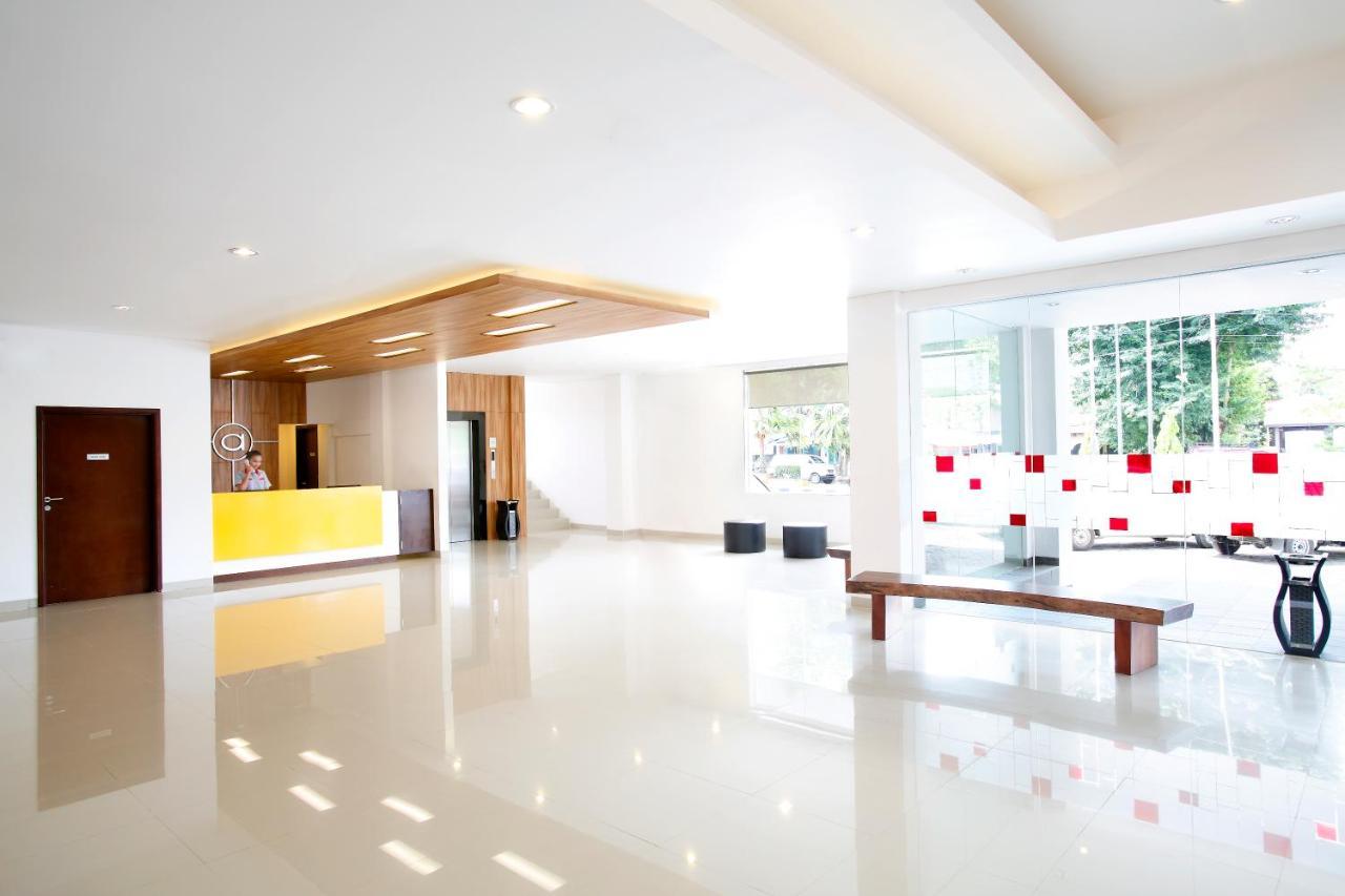 Amaris Hotel Muara Bungo - Jambi Exterior photo
