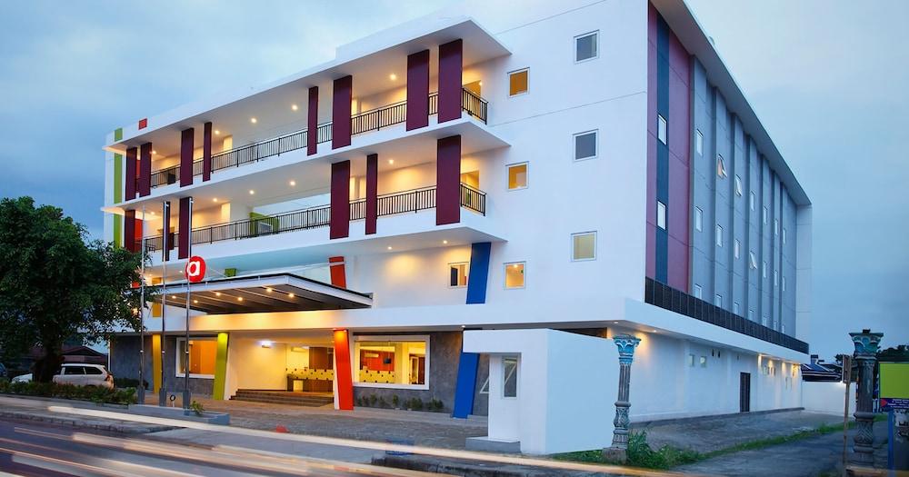 Amaris Hotel Muara Bungo - Jambi Exterior photo